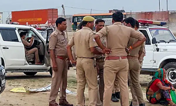 2.5 Lakh Crowd, Patchy Prep, A 'Dust Rush