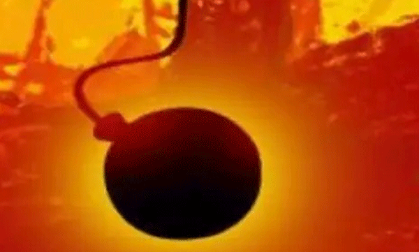 Thrissur East Station and Commissioner's Office threatened to be bombed