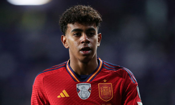 Would it be a problem to play Lamine Yamal for 90 minutes? It is this employment law in Germany that is confusing