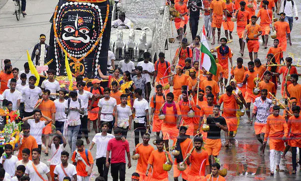 Petitioners In Top Court On Kanwar Yatra Eateries Order
