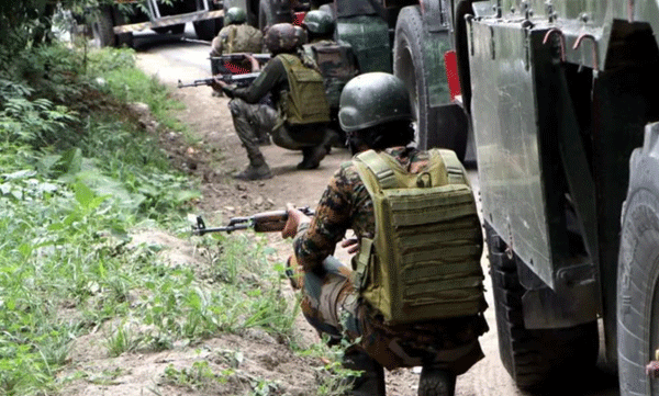 clashes-again-in-kashmirs-kupwara-one-terrorist-killed-soldier-injured