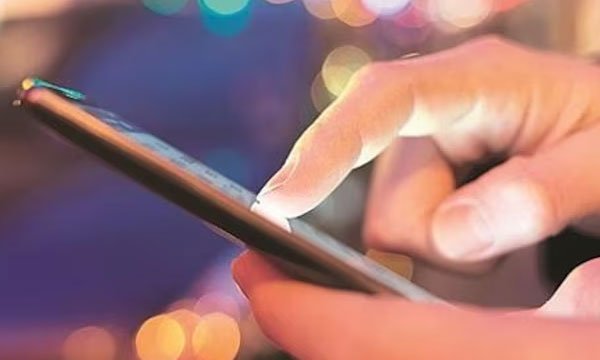 Beating in the name of phone