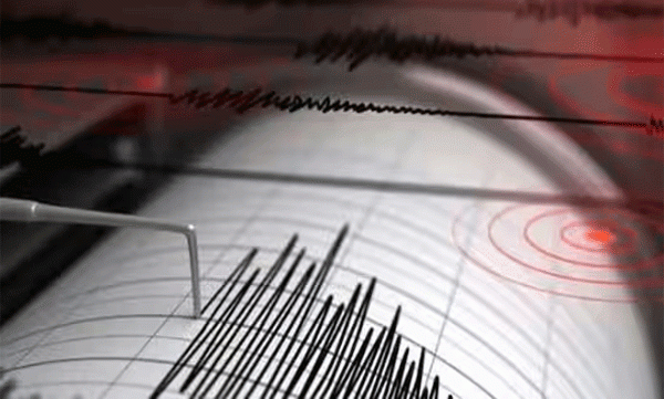 within-a-minute-2-massive-earthquakes-hit-japan-tsunami-alert-in-several-areas-pm-cancels-overseas-trip