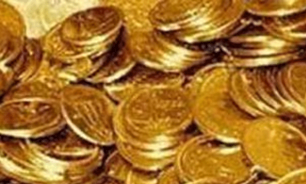 gold-coin-worth-80lakh-collected-as-retirement-gift-for-shipping-firm-employees-stolen-police-doubts-inside-work