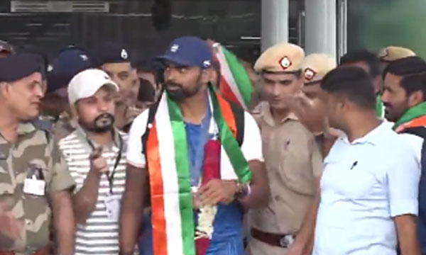 warm recieption for olympians