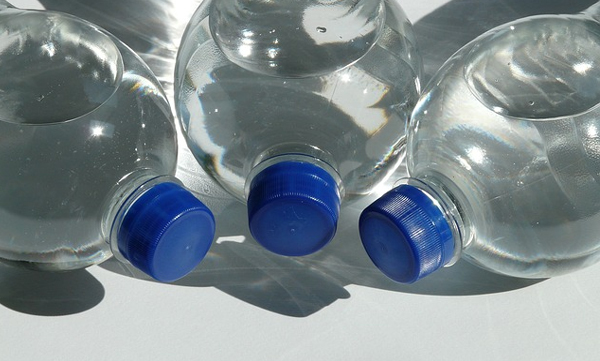 drinking-from-plastic-bottles-harm-your-health