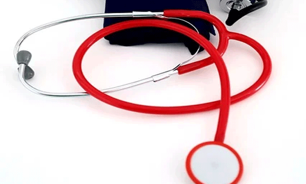 Nationwide protest to get justice for doctor; Health workers took to the streets and OP services were suspended in Kerala too