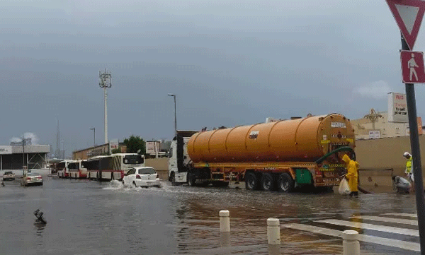uae-weather-light-rains-expected-in-some-areas-yellow-alert-issued-for-dust