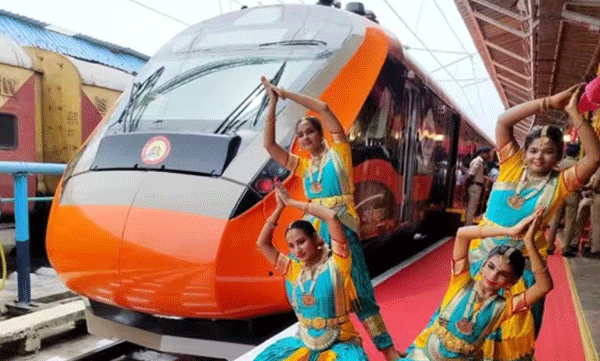 
Three new Vandebharat trains flagged off; Passengers of three states will be benefited