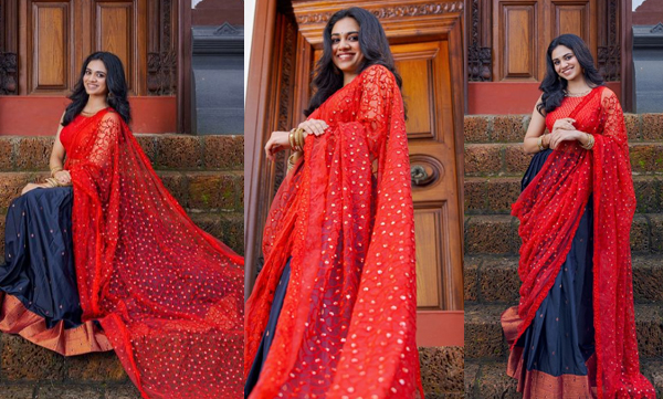 Meenakshi's stunning look in lakshya's costume