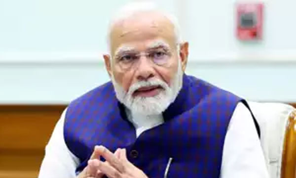 First visit after assuming office for the third time; Modi assessed the performance of ministers in Gujarat