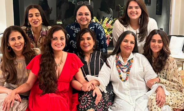 inside-shabana-azmi-74th-birthday-party-photos-vidya-balan-urmila-matondkar-dia-mirza