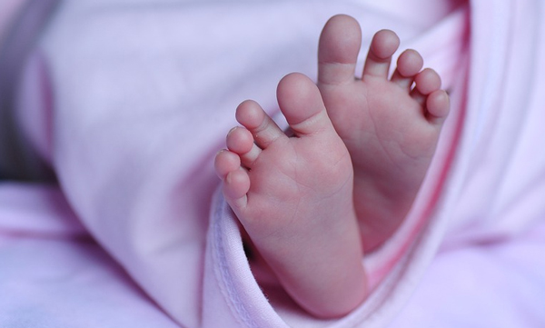 odisha-government-announced-leaves-for-surrogate-parents