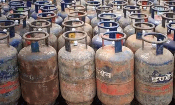 oil-companies-hikes-price-of-commercial-cooking-gas-cylinders-from-today-onwards-