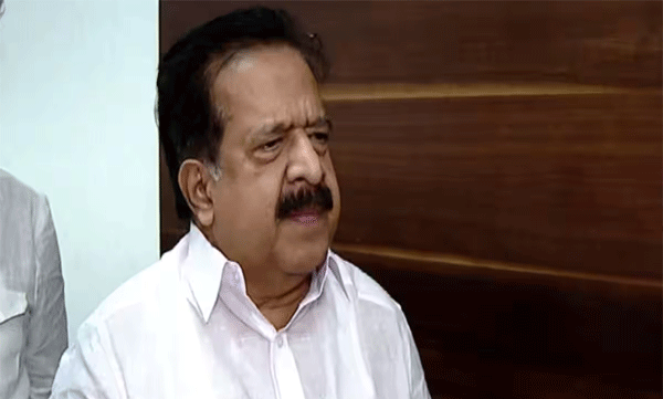 backdoor-recruitment-of-1-8-lakh-people-in-eight-years-is-cheating-on-the-youth-of-kerala-says-ramesh-chennithala-ramesh-chennithala
