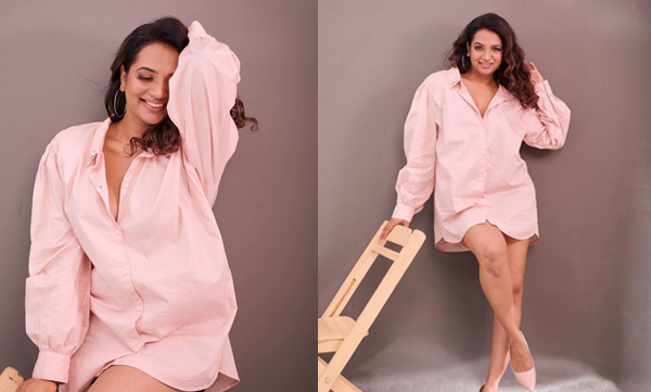 actress-saranya-anand-share-bold-look-photos