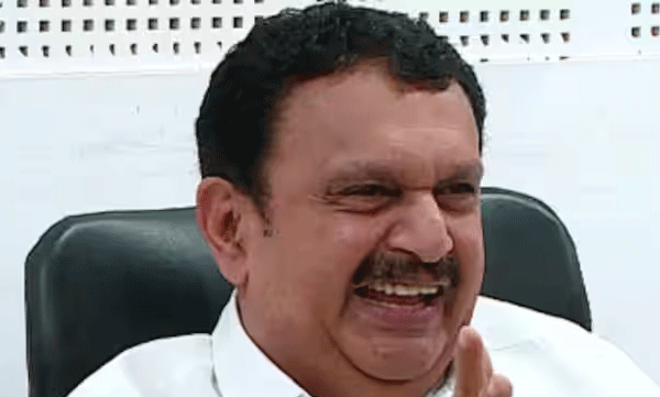 k-muraleedharan-response-on-palakkad-raid-row-denies-black-money-allegations