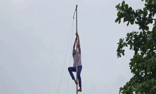 plus-two-student-asked-to-clim-up-on-flag-post