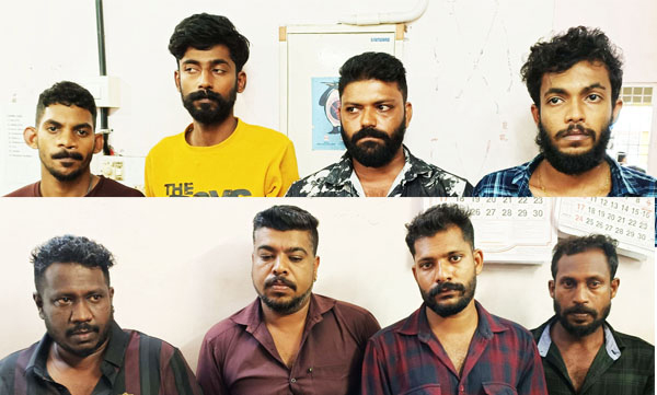  a gang including women and the police clashed