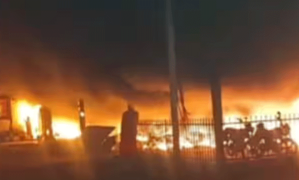 massive-fire-breaks-out-at-varanasi-railway-station-parking-area-200-vehicles-destroyed