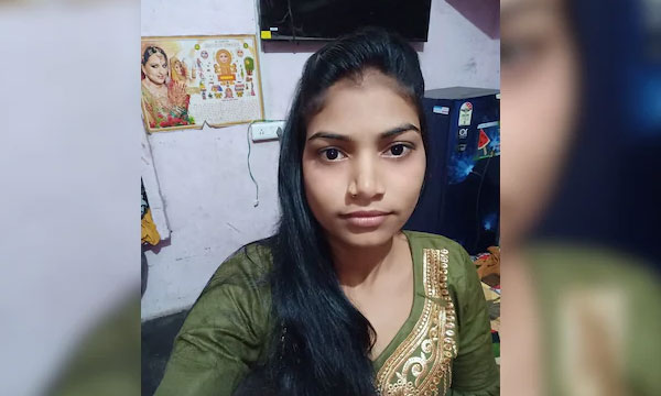 Mother and daughter will marry in disguise; After that, money  were stolen