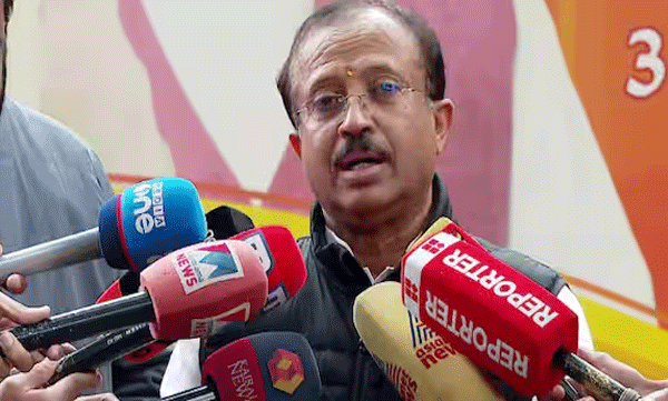v-muraleedharan-against-kerala-governor-sent-off-row