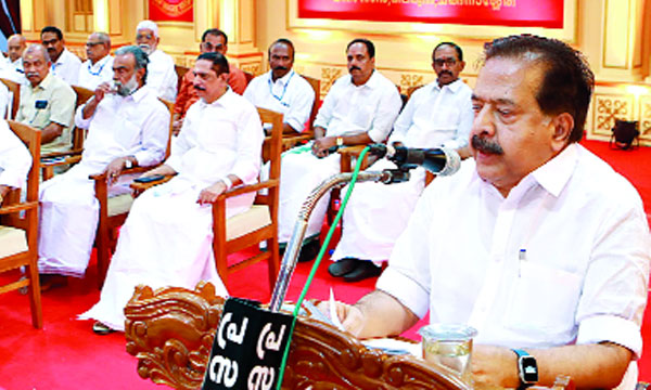 Who will be the 'head'? Congress fuming over Chennithala's moves