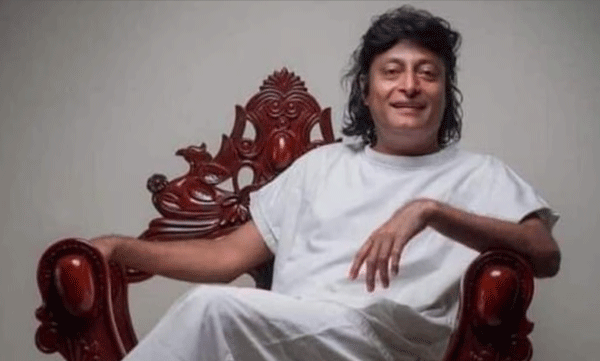 As soon as Bobby Chemmannur felt unwell, he sat down in the audience