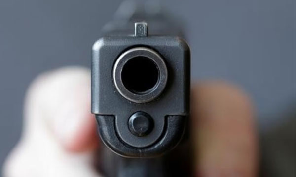 The arranged marriage is three days away; The daughter fell in love with another man, and the father shot him dead