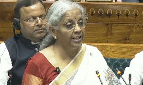 10,000 seats will be added in the medical college