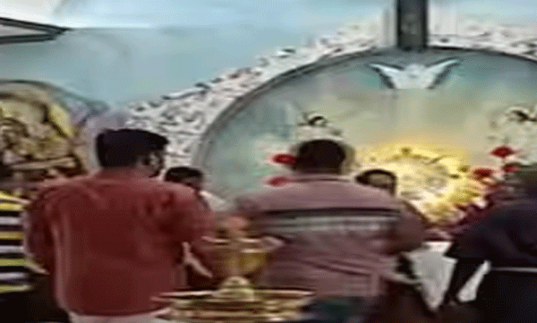 complaint-that-priest-was-assaulted-during-mass-at-thalayolaparamba-prasadagiri-church-visuals-are-out