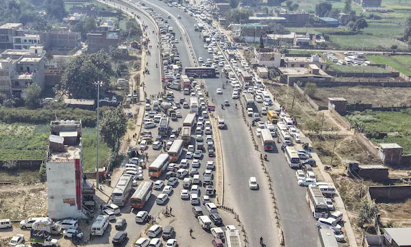 300-km Traffic Jam To Maha Kumbh? Vehicles Reportedly Stuck For 48 Hours