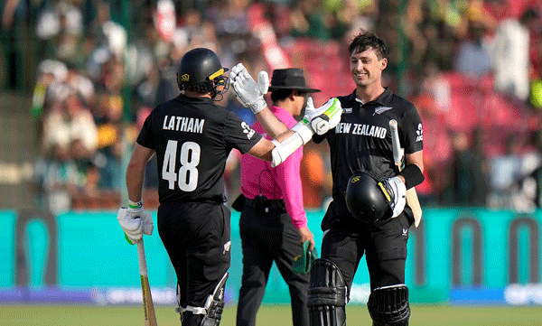 tom-latham-and-will-young-century-helps-new-zealand-for-huge-total-against-pakistan
