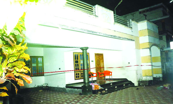 After buying a full stomach of food, Anujan was killed by a blow on the head