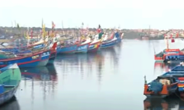 kerala-dishermen-protesting-against-sea-mining