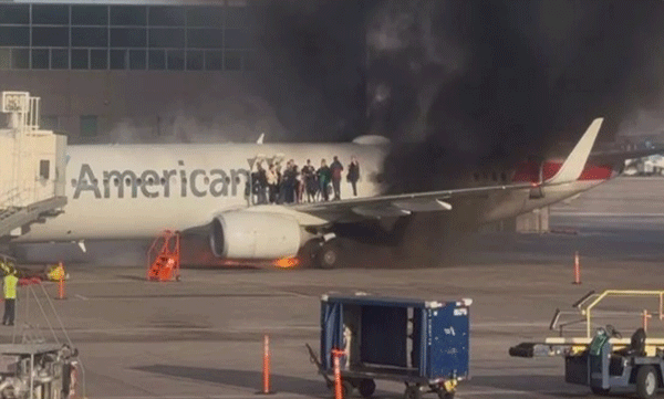 american-airlines-flight-on-fire-at-denver-airport-america