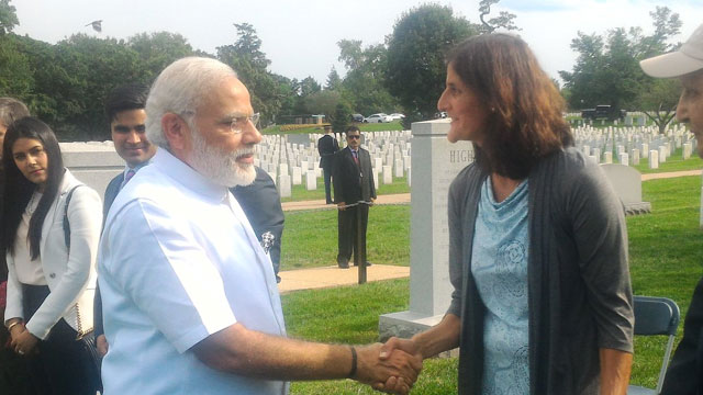 Sunitha williums family celebrates her return; Prime Minister invites her to India