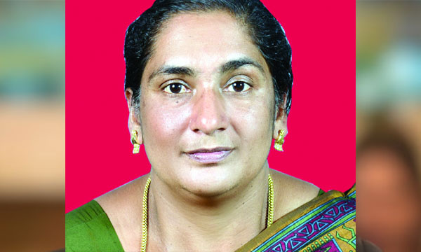 Soldier's son files complaint for theft and fraud; Mother arrested