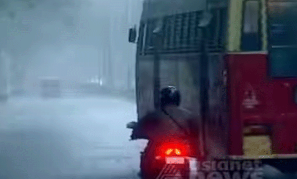 /kerala-rain-latest-update-imd-issues-yellow-alert-for-8-districts-warning-thunderstorm