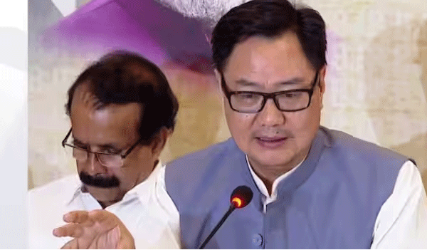 waqf-act-is-not-against-muslims-government-is-correcting-a-mistake-that-has-existed-for-years-kiren-rijiju
