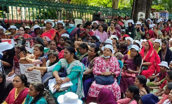 
ASHA workers end hunger strike; will continue day and night strike