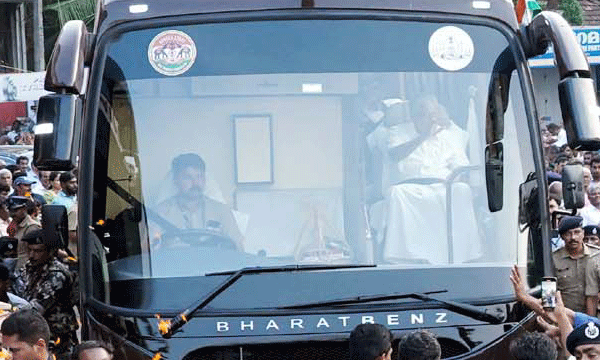 Very few passengers in Navakerala bus on Kozhikode-Bangalore route