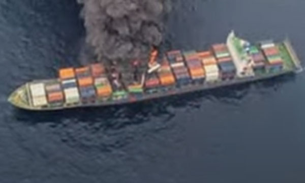 The ship caught fire near Beypur coast; 20 containers fell into the sea; 18 people at sea
