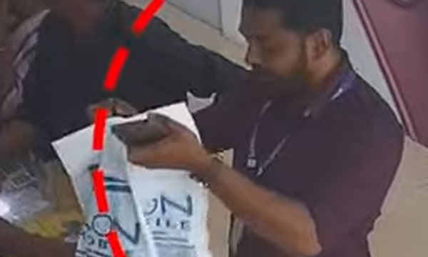 Govt official defrauded shops; Changanassery police picked up a native of Nedunkandam