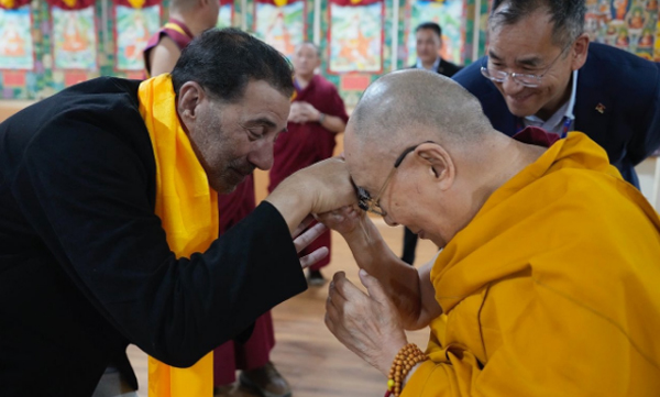 sunny-deol-meets-dalai-lama-in-leh-ladakh-shares-pic