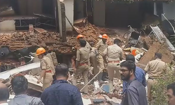 Accident at Kottayam Medical College; Collector's report that there was nothing wrong, no one was injured