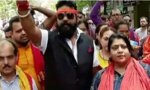 Complaints of young women against Bajrang Dal workers; Assaulted and threatened