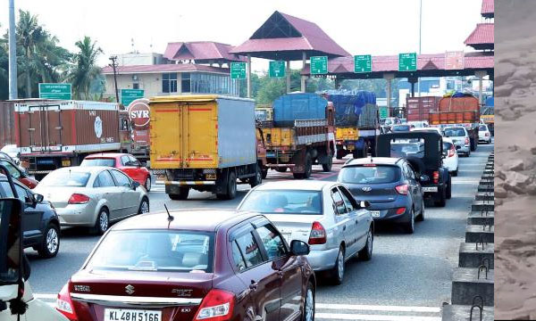 Palyekara Toll plaza was blocked for four weeks
