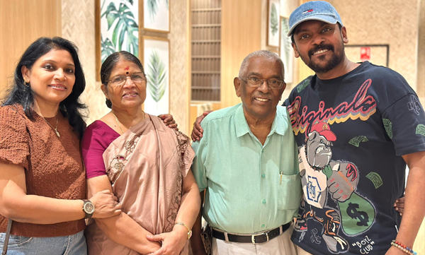 vidhu-prathap-shares-family-photos