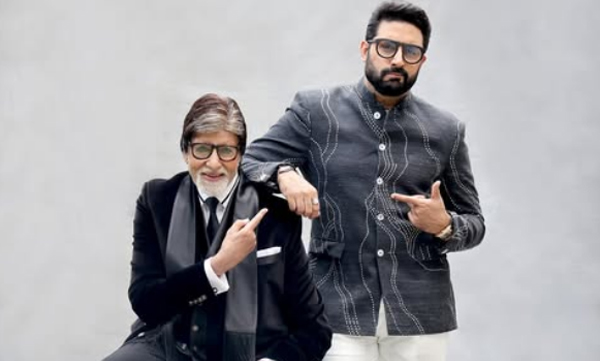 amitabh-bachchan-happiest-father-on-earth-as-son-abhishek-bachchan-wins-iffm-
